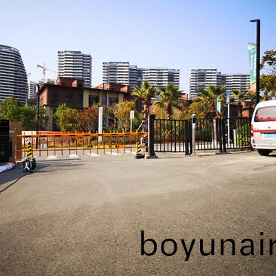 汕(shan)尾(wei)保利希(xi)爾頓(dun)酒店安(an)裝(zhuang)車(che)牌(pai)識(shi)彆(bie)及(ji)廣(guang)告道閘(zha)